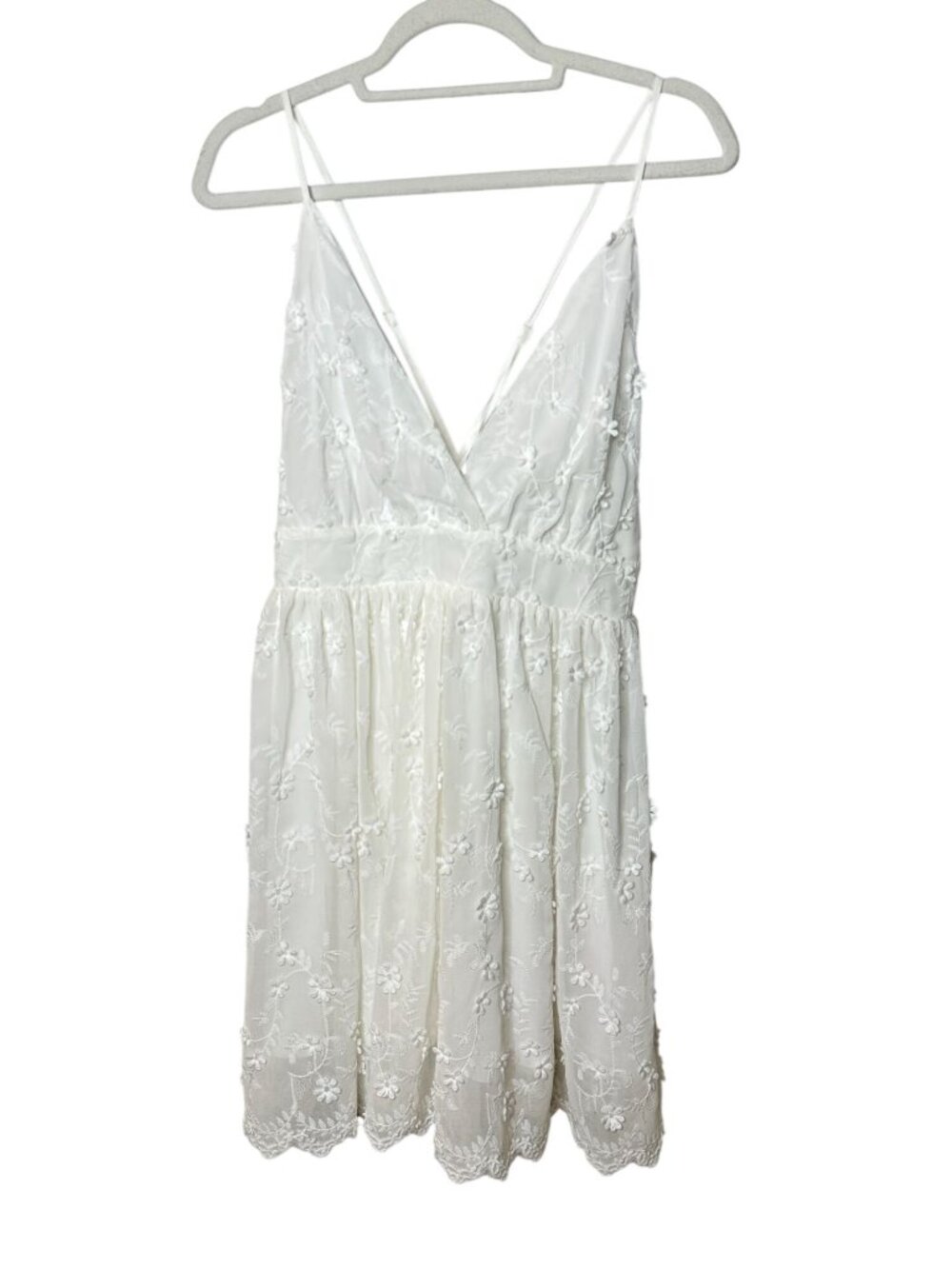 Lovecollette White Embroidered Floral Strappy Dress Size L